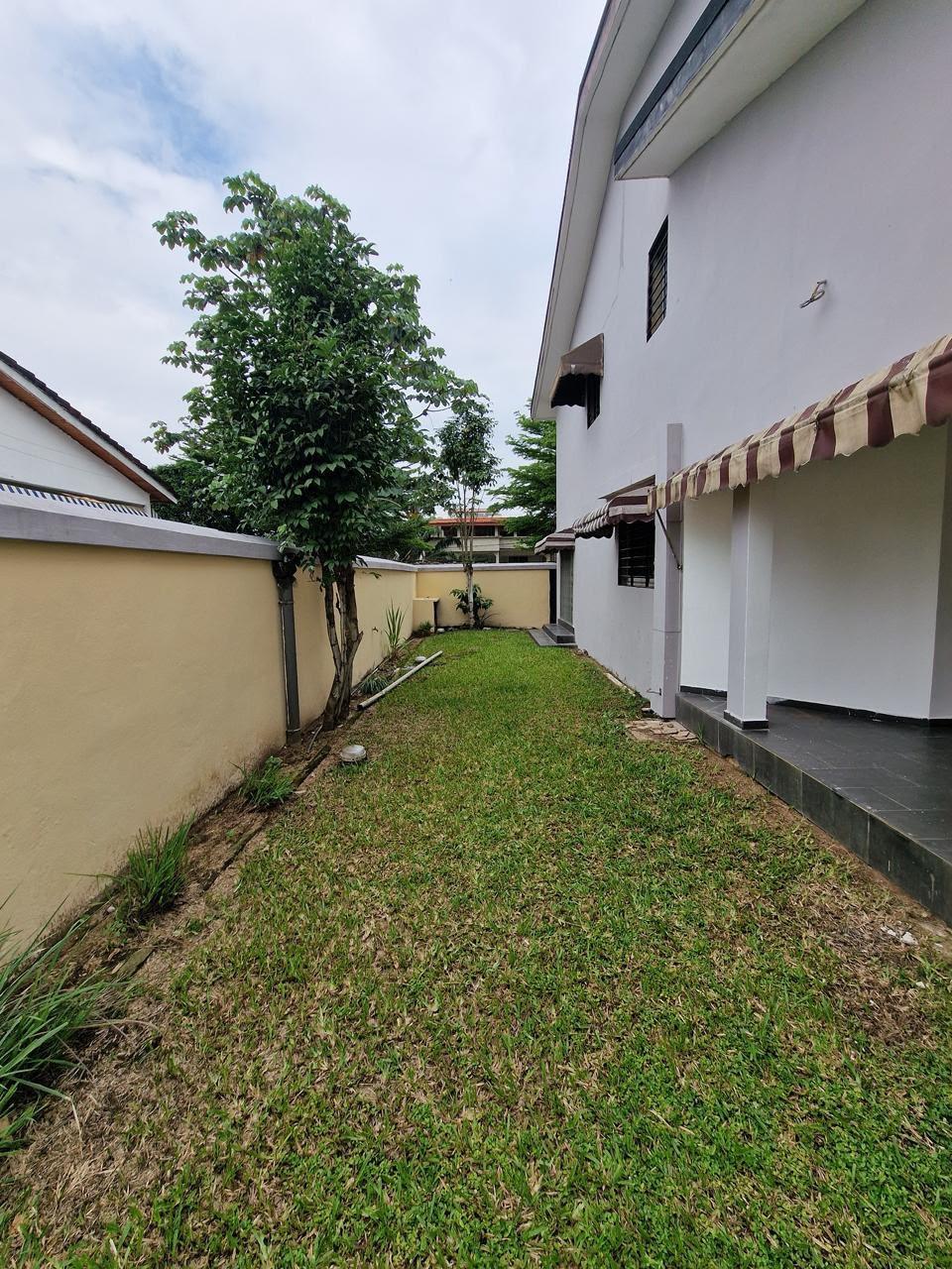 VILLA DUPLEX 5 PIÈCES À LA PALMERAIE (CITÉ SIPIM 4)